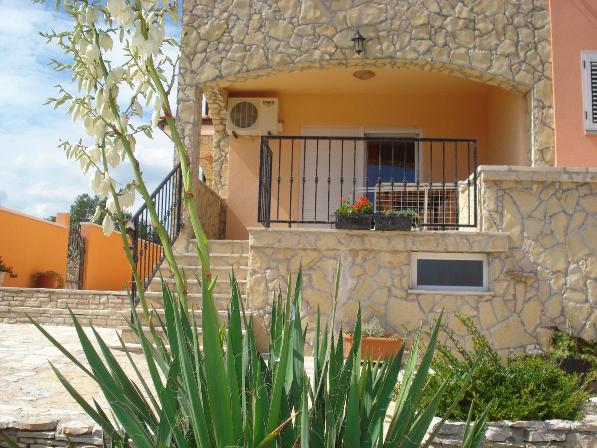 Apartments Villa Orange Μεντουλίν Εξωτερικό φωτογραφία